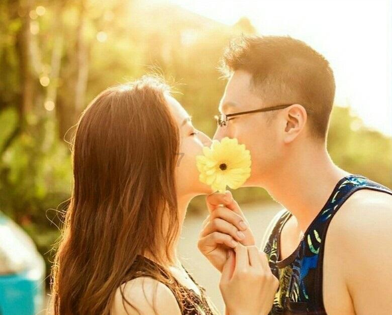 原创小H随地小便,有谁注意彭昱畅的反应?幸亏黄老师没在家