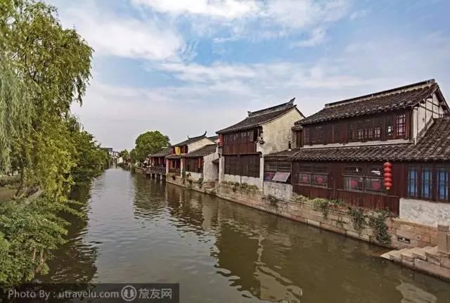 南方人称：完全接受不了东北人吃“生大葱蘸酱”，实在不理解！